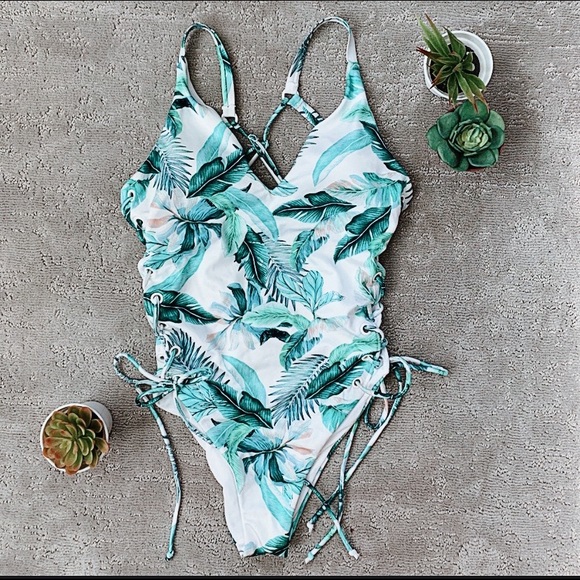 La Hearts Other - LA HEARTS Tropical Leaves One-piece Swimsuit